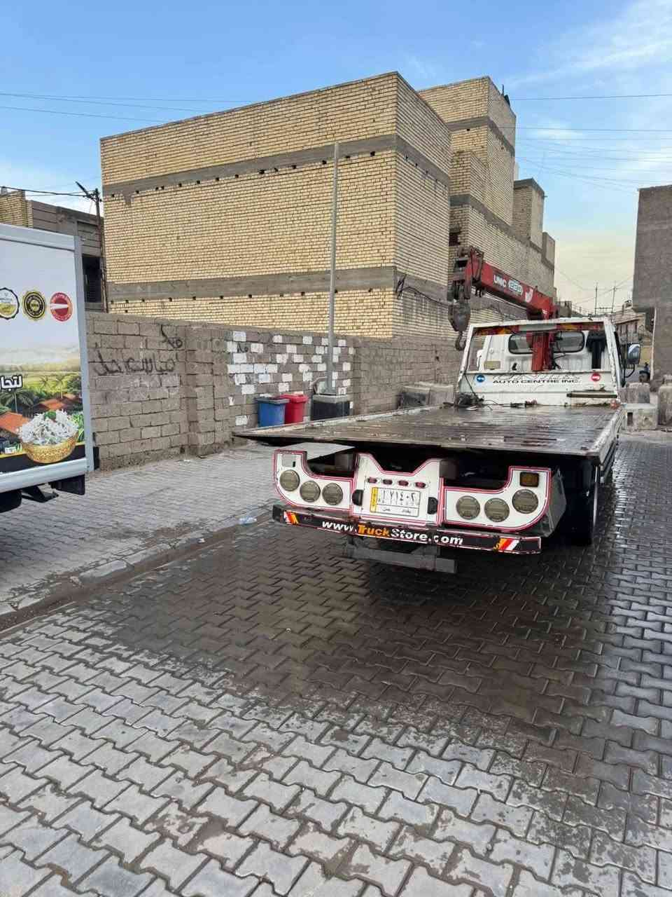 السلام وعليكم
هواندي كرين 
موديل 2010 
6 برغي
السيارة بأسمي سنوية مساقطه رقم بغداد
بدي نزال طوله 6 الا ربع وعرضه 2 و7 3 حركات 
كير محرك اكسل كفاله
تخم تاير وتخم باتري 
مكانها بغداد البياع

السيارة للبيع بلكرين او بدون كرين
اني مكلف بلنشر 
للاتصال: *********** علي
