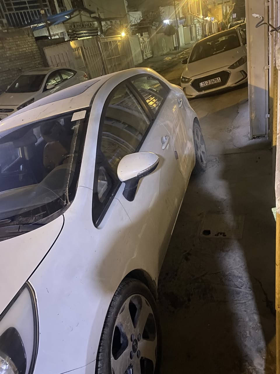 كيه ريو 13
محرك ١٦٠٠

السياره جاهزه من كلشي ما بيه اي نقص كسر محرك مكفولات 

الحادث باب الخلفي وجاملغ السايق السياره الداخلي مشمشي 

السعر ٩٢وبيه مجال حك الجيه 

تريد تحويل تريد وكاله 

لتفاصيل اتصال ***********
