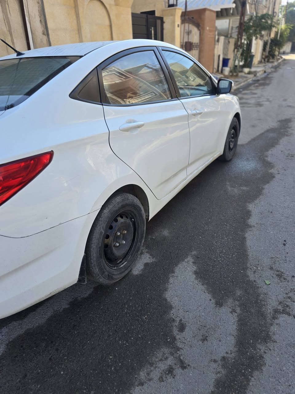 اكسنت للبيع 2015  لون ابيض خليجي رقم بغداد تحويل مباشر سياره بيها قطع صبغ
قماره صندوك  تكم دواخل مكفوله
السياره مكينه ١٦٠٠ دبل قطره المرغوب
موصفات
فتحه سقف شاشه كامرة / تحكم 
السعر 80$
العنوان بغداد/ ***********
