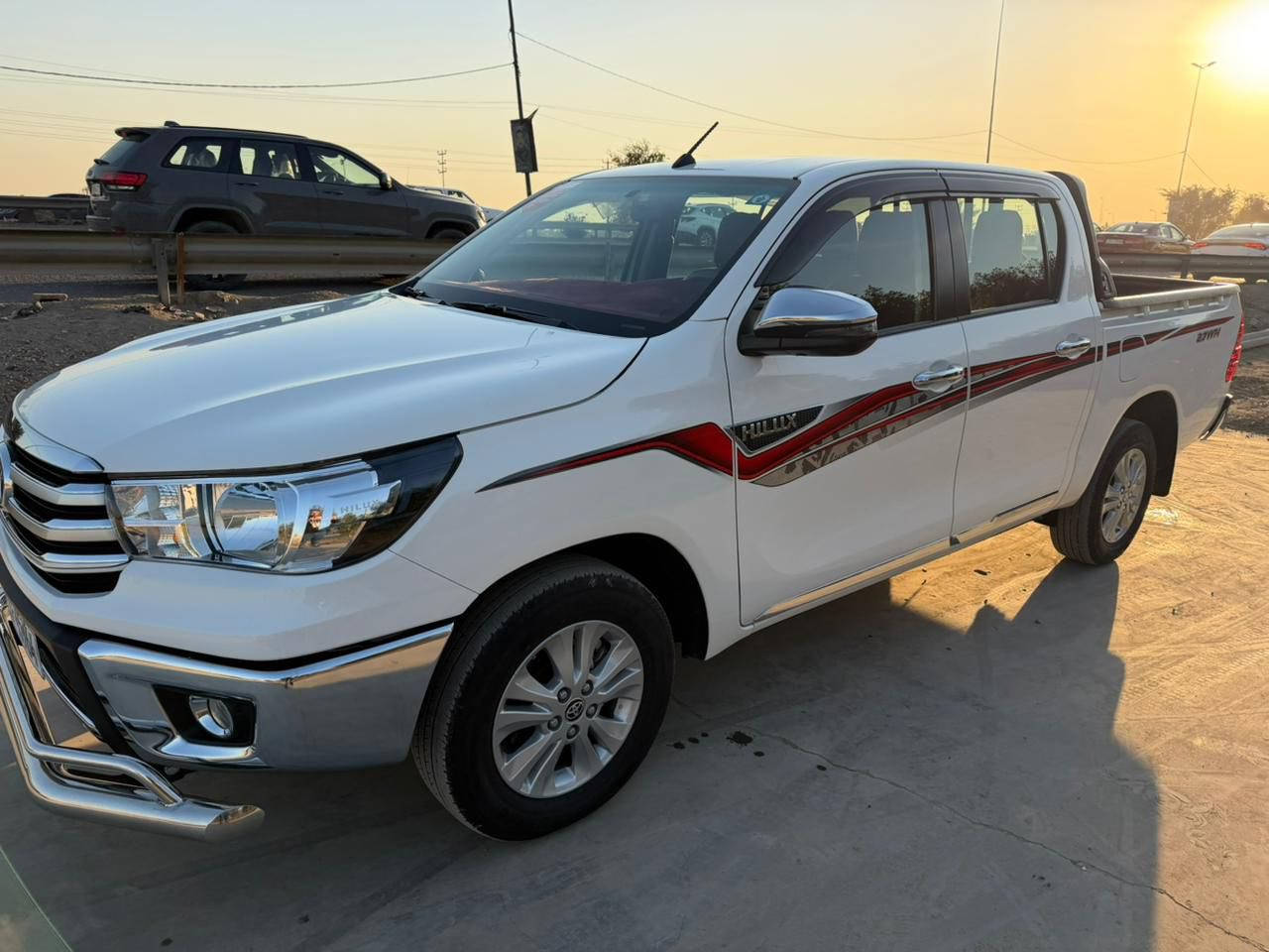 سلام عليكم 
هايلوكس 2025 رقم بغداد باسمي تحويل ثاني يوم
ضمان ساز 10 سنوات 
ماشيه 12 الف كفاله عامه
فول مواصفات 
معروفه الهايلوكس سياره جديده وتخبل مال بيت 
رايده 310 وبيه مجال 
مكاني بغداد دوره
***********
