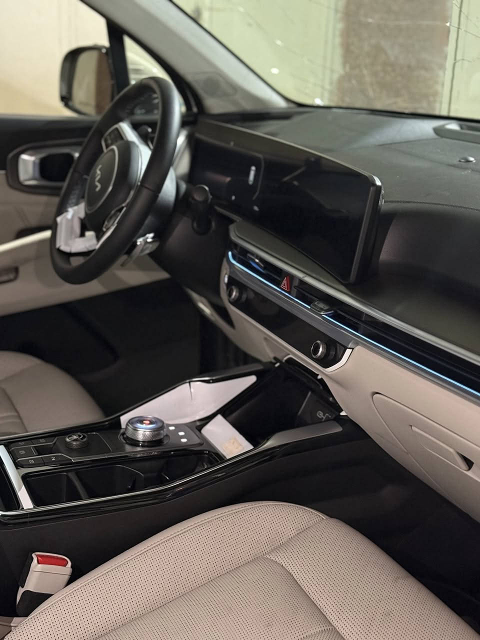 سلام عليكم 
للبيع 
موديل 2025
ماشيه 1000
فول 
رقم بغداد 
عنوان بغداد 
سعر 248
موبايل ***********
