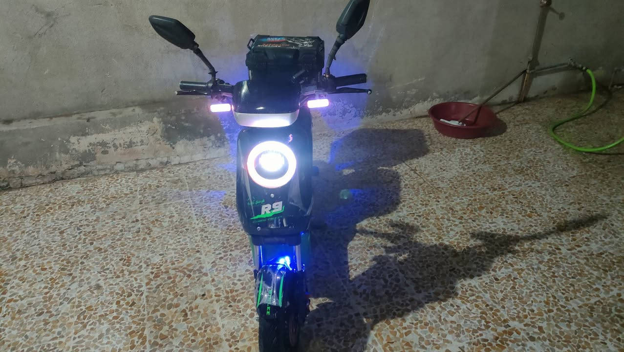 دراجه R9 السعر450 و بي مجال رقم وتساب ***********
