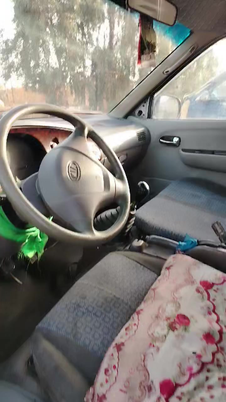 السلام عليكم بريجو موديل 96مكينة وكير الكسل مكفولات حدادية خلفي امامي جديد  
***********. المكان النجف ناحيت الحيره
