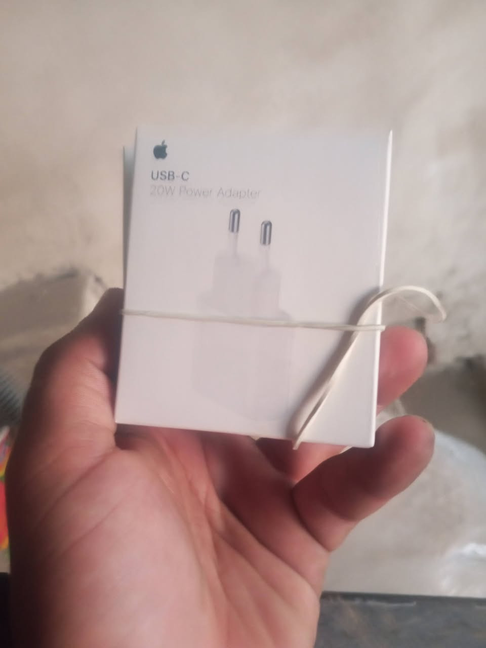 شاحنات وسماعات  يوجد كمية للبيع***********
