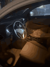 � هيونداي توسان 2021 – وارد أمريكي
🔹 الحادث: جام لغ + بنيد، وتمت الصيانة بالكامل ورجعت مثل الوكالة
🔹 الممشى: 20 ألف ميل فقط
🔹 السيارة منصوبة ونظيفة جدًا، شغل شركة
🔹 الفحص: على القياس

⚙️ المواصفات:

 • محرك GDI 2000
 • داخلية لونين أسود + بيج
 • تحكمات ستيرن
 • شاشة لمس
 • كاميرا خلفية دوّارة
 • 3 أنظمة قيادة
 • نظام صعود المنحدرات
 • هاند بريك دگمة
 • فور ويل (دفع رباعي)
 • تخم داير جديد
 • بطارية جديدة
 • منظومة بنزين كاملة
 • السيارة تشغل وتطلع بدون أي مشاكل
 • نقص واحد فقط
 • أدما كاملة

💰 السعر: 165
🤝 البيع مجال

📄 التسجيل:

 • رقم بغداد (إنكليزي)
 • باسمي
 • الموقع: بغداد – البلديات

📞 رقم الهاتف:
***********
