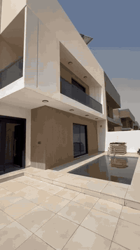 بيت للبيع بمجمع عماد سكر   المساحة /٣١٠م  السعر/٤٠٠  واصل ٣٠٠ باقي ١٠٠...