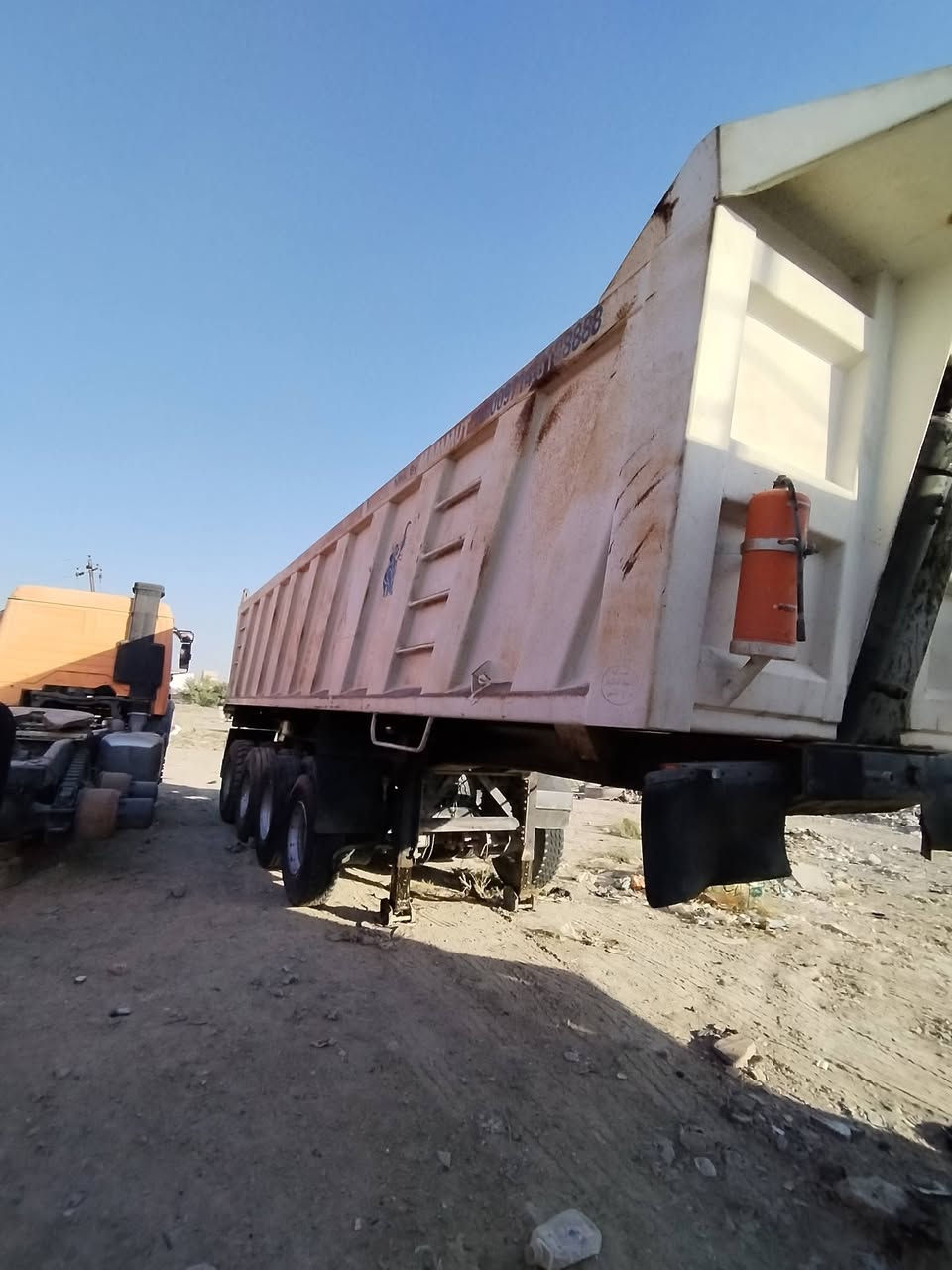 عربانه البيع حداديه تخم تاير شريط رتفاع 60 وطابوكات شغل جناي دناكير  اربعتهن 16عربانه صفاح وكاعيه جدد  كهربايات كله شغال رقم الاستفسار *********** /
***********/.
