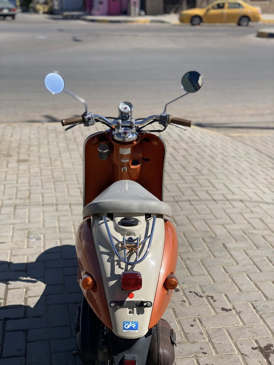 دراجه كلاسك للبيع السعر 650 قفل  اتصل اذا شراي كفاله عامه ***********
