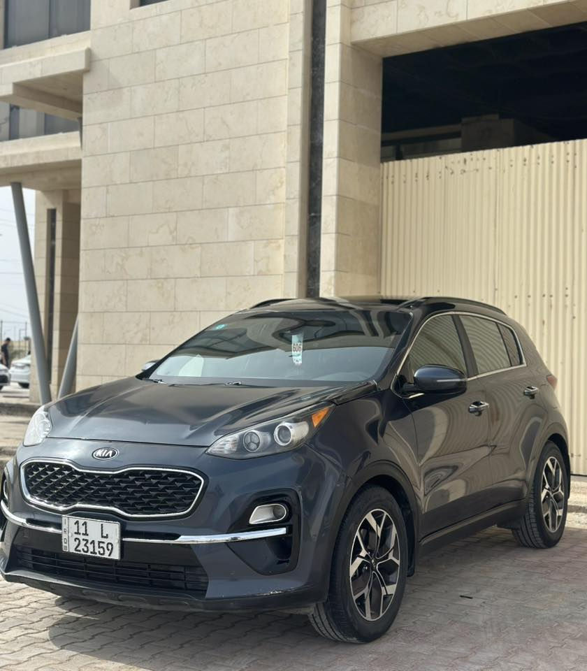 السلام عليكم
سبورتج2022 امريكي
رقم بغداد دولي تحويل ثاني يوم
محرك 2400
حادثهة جاملغ +بنيد
السيارة فول مواصفات للاخير ١/١

بصمة 
بانوراما طكتين
حساس خلفي + كامرة خلفية دوارة
راداد امامي خلفي
كشنات جلد / تدفئة تبريد
تحكم ستيرن جهتين
ثلاث وضعيات للقيادة /سبورت/ايكو /اعتيادي
مانع منحدرات
ماشية50الف
السيارة جاهزة مابيهة كل نقص

للبيع او للمراوس معروضة 180$ وبيهة مجال 
مكانهة واسط/الكوت
للاستفسار***********
