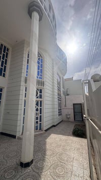 حي اور • بيت طابقين • ٤ غرف