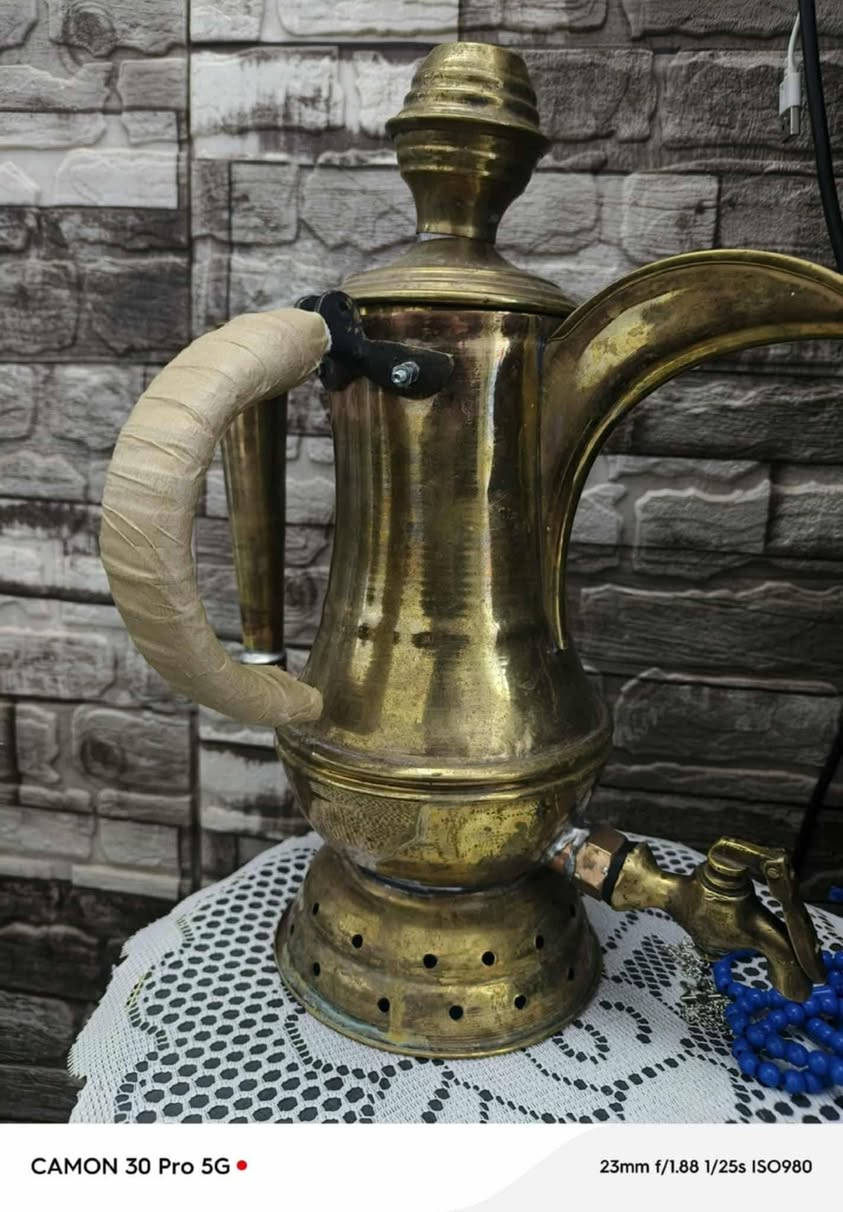 السلام عليكم مكلف بلنشر
 دله فحم حلوه  ومره مثل ما واضح بل صوره السعر والاستفسار  يم صاحب ارقم  *********** مكاني بغداد
