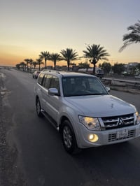 باجيرو ٢٠١٤ • مكينة ٣٥٠٠ • مكفولة عامة