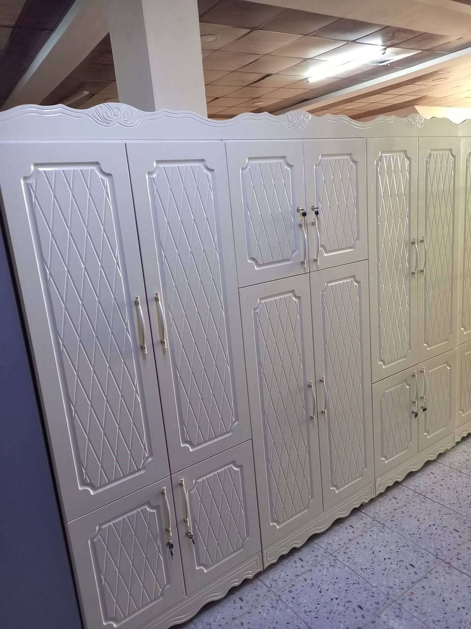 العنوان كركوك نهايه أسرى مفقودين مقابل دوميز معرض يونس نجار للاستفسار ***********
