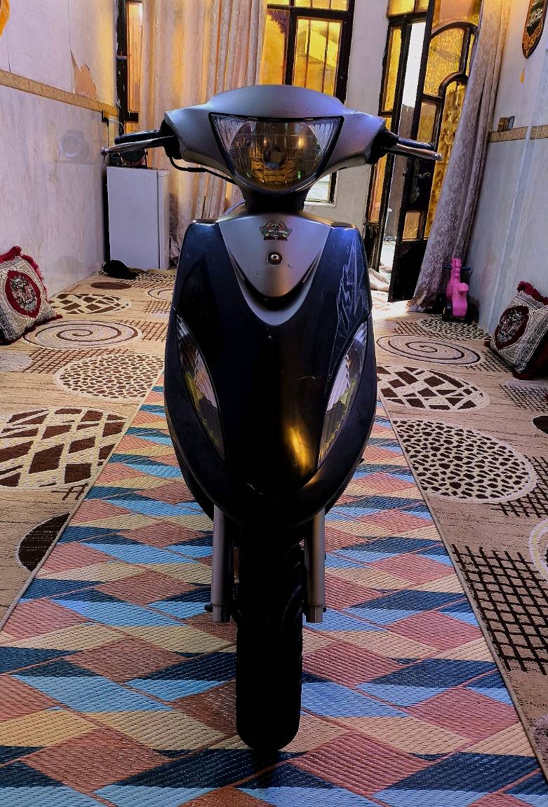 السلام عليكم 
هاي الحلوه للبيع
ماكس 120 عدله
مكفوله من كلشي
كهربائيات شغاله
نگره سلف وهندر
حساس بگ لايت
اشاير فول
شرط الدراجه ختم واحد
مكينه بعدها ع الشركه
كلشي بيها بلاد
دواخل فول ملاح 
قطعه ناشفه وتخبل
السعر 900 وبيها مجال بسيط
العنوان بغداد شهداء العبيدي الثانيه
