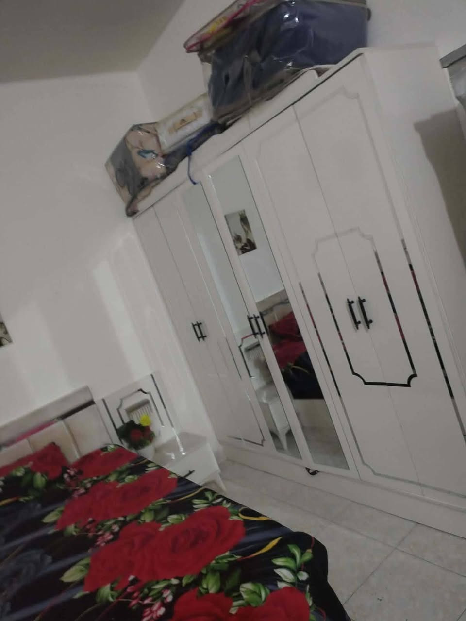 للبيع ٥ قطع  غرفه نوم تركي سعر ٤٥٠ وبي مجال ع خاص
الشهداء قرب جامع مدرست الاعضميه
*********** للإستفسار
