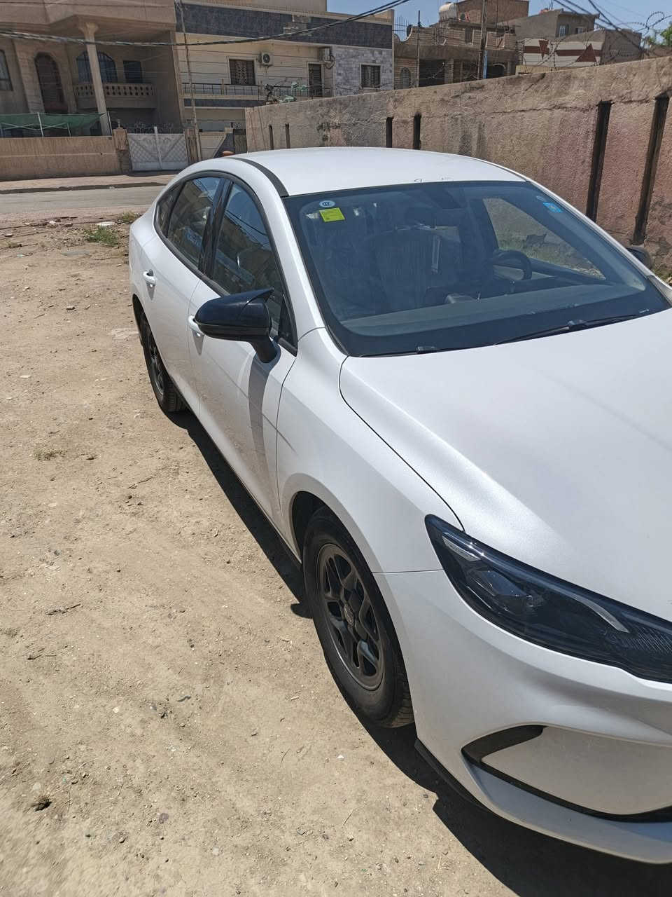 سلام وعليكم للبيع BYD سي ال 5 موديل 2025 زيرو ماشيه 10000 السياره جديده بيها اربع أو خمس رصعات اثر حالوب خفيفات كلش ما تبين السعر 18300000 مليون دينار عراقي
العنوان بغداد الدوره شارع 60 الهاتف ***********
