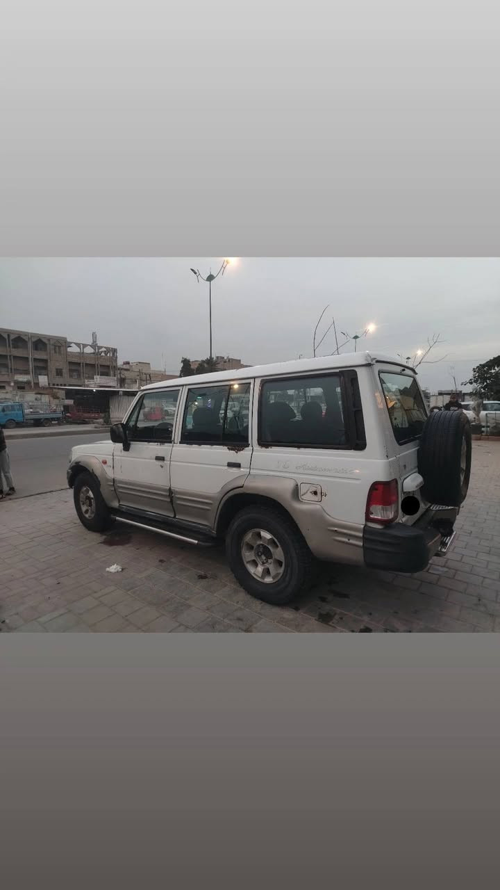 السلام عليكم من رخصت مدير الكروب كالوبر للبيع أدوات أدوات بدون أرقام  السياره جاهزه شغل وطلع وين ما يعجبك كير اوتوماتيك مكينه بلاديه دواخل بلاديه كلهن نضاف السياره جاهزه من كلشي تخم تاير كهربائيات كلها شغاله مري كهرباء حداديه 95/100 تجي تاخد كلشي جاهز بس كشر مو حلو عنوان مدينه الصدر السعر 33 وبيهه مجال للشراي ***********
