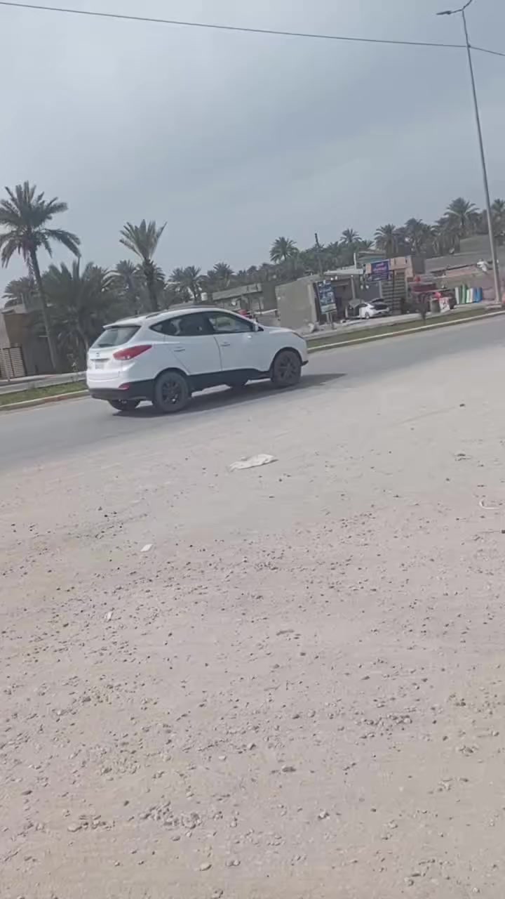 قطعه للبيع المساحه 115متر 
واقع حال 120متر ..طابو زراعي سند 25بسم شخص 

خدمات متوفره بالكامل ..العنوان حله شارع 100في فرع الصيدليه قرب جسر المشاه .
تبعد عن شارع 100 100متر ..

الها 3مخارج  من من شارع 100.....
ومدخل من شارع الطهمازيه مول أهل الخير ...

ومدخل من شارع 80
بسعر مفاجئ 

***********//أبو علوش ☎️ ☎️ 👉
