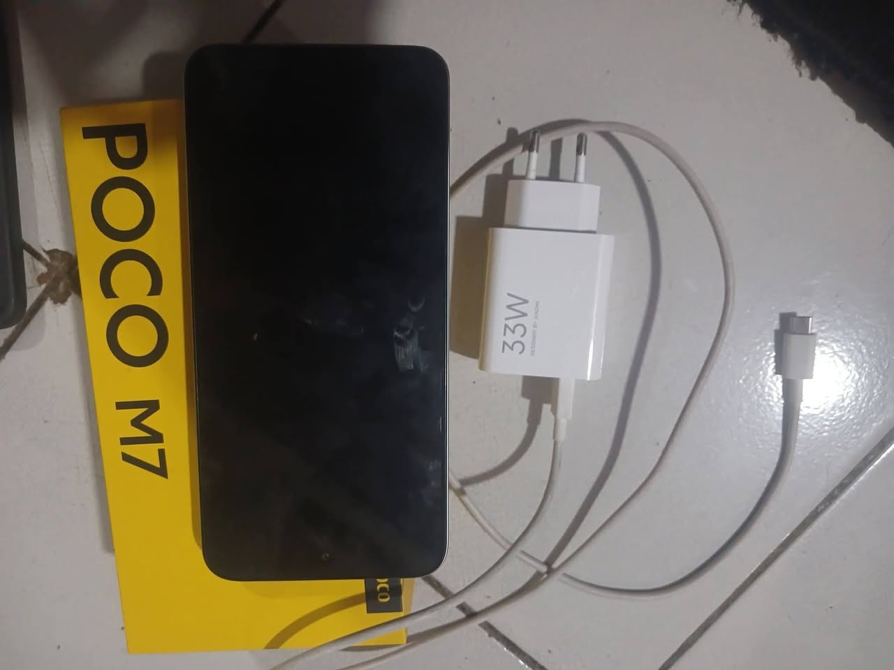 Poco m7 مووبایلەکە لۆک لۆکە
7 جار دراوە لە شەحن 
زەمانی 18 مانگی ماوە 
 پاتری 7000 
256 گێگا 
کەلەی شەحن 33 وات ڕام 8 

160 هەزارو یەک تۆز مامەڵە 

***********
