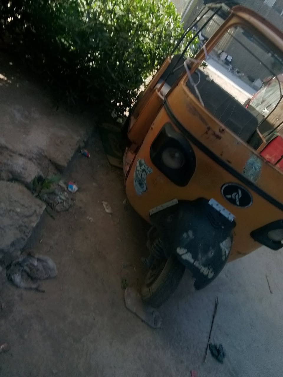 السلام عليكم ورحمه الله وبركاته 
تكتك لبيع وراق ماكو بيع كوم حديد كفلك سرق وحلال حرام باقي بيعلك حديد محرك محور ستوتة سعر ٢٠٠ الف


**إذا كنت صاحب هذا الإعلان وتريد حذفه لأي سبب، رجاءا أرسل رسالة إلى الدعم الفني**