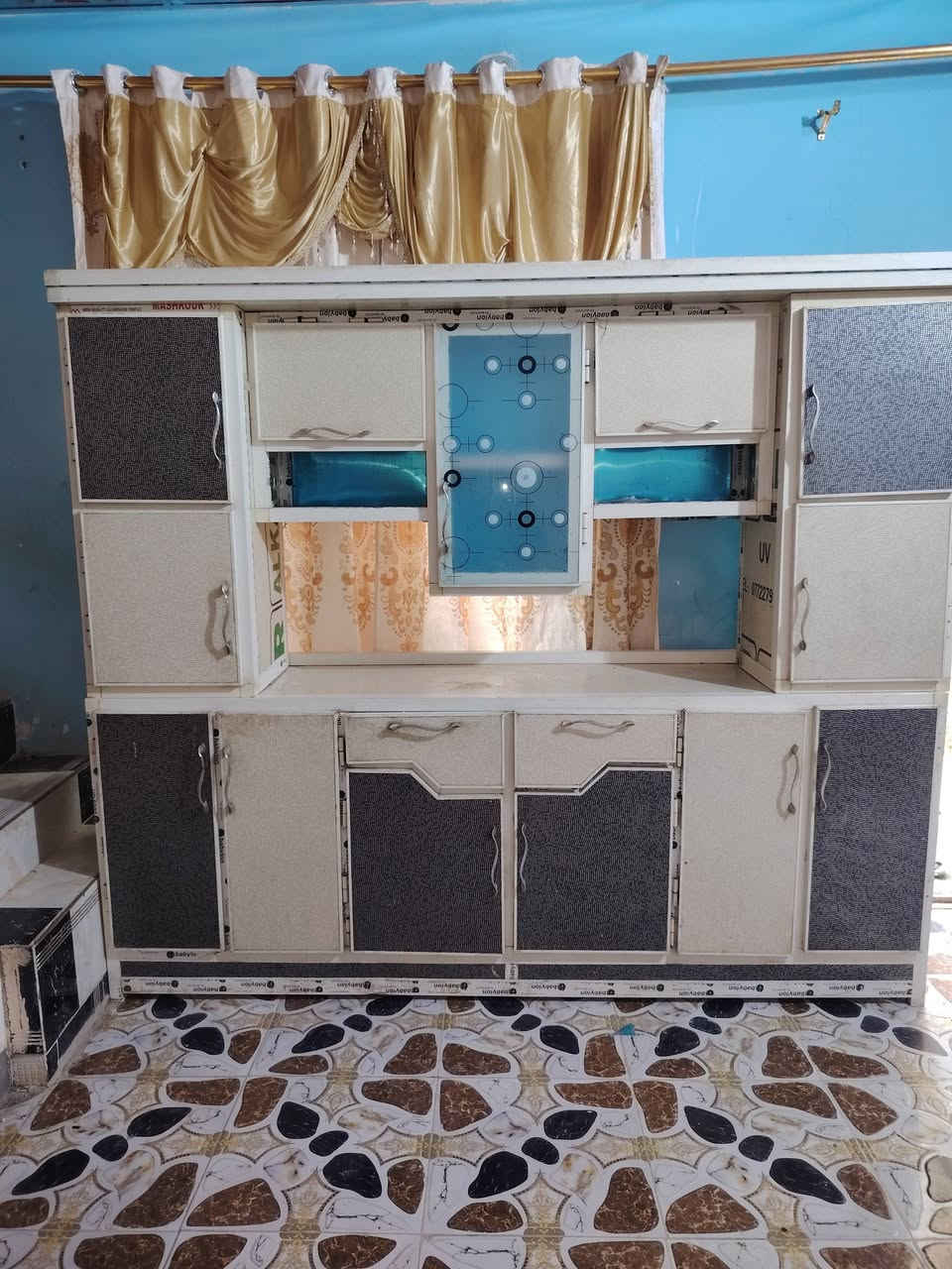 للبيع القياس العرض ٢٤٤ والارتفاع ٢١٠
السعر ٢٧٥ الف
العنوان ناصريه ال بو فياض قرب مدرسة طرابلس ***********
