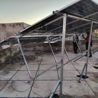 طاقة شمسية • ألواح لونجي ٦١٥ واط • بطارية ١٥kWh