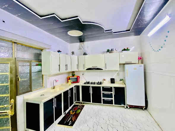 السلام عليكم
دار 130 متر طابقين للبيع يحتوبي بل طابق الاول على غرفتين وصاله او مطبخ او وستقبال او صحيات داخليه او خارجيه 
ويحتوي بل طابق الثاني على غرفه سويت او صاله او صحيات البناء طابوك جمهوري درجه اولى الاساس صب كونكريت والسكف صب كونكريت للطابقين السعر 68 او بي مجال 
العنوان النجف الاشرف كوفه شارع المعمل شارع الجملونات كدام جامع الخزاعل يبعد عن الشارع العام 50 متر 
☎️ *********** ☎️
☎️ *********** ☎️
🌐 مكتب المهندس للعقارات 🌐
