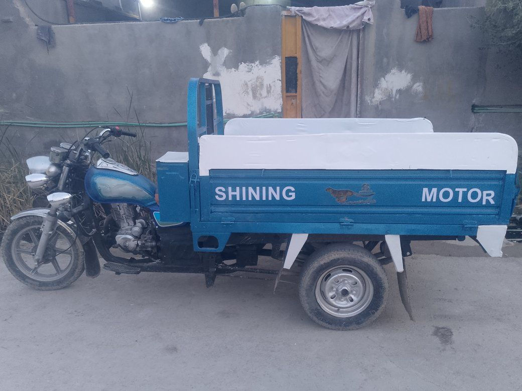 ستوتة جمرة اوراق مديل 2015 السعر مليون 600 العنوان قضاء المدينة منطقة باهلة هاتف ***********
