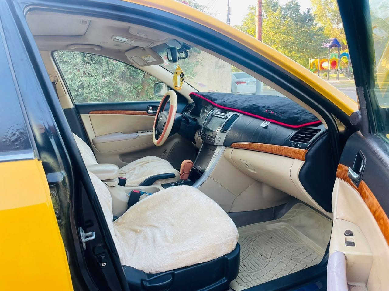 سوناتا موديل ٩ فول مواصفات  كفاله السياره بس دور الجاملغ بارد حاهزه للاخير مكينه ٢٤٠٠ سعر ١١٠  اتصال او واتساب ***********
