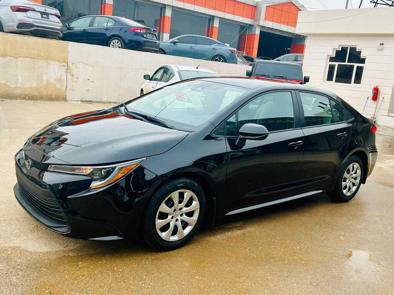 كورولا اسود موديل 2025 مواصفات LE 
داخل ابيض / ماشي 19الف / فقط جملغ صبغ
سعر 143$ سيارة تترقم شمالي(***********) اكر, نينوى
