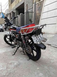 دراجه شاينك للبيع موديل 2025 مرقمه بغداد دراجه زيرو ماشيه بس 2000 الفي...