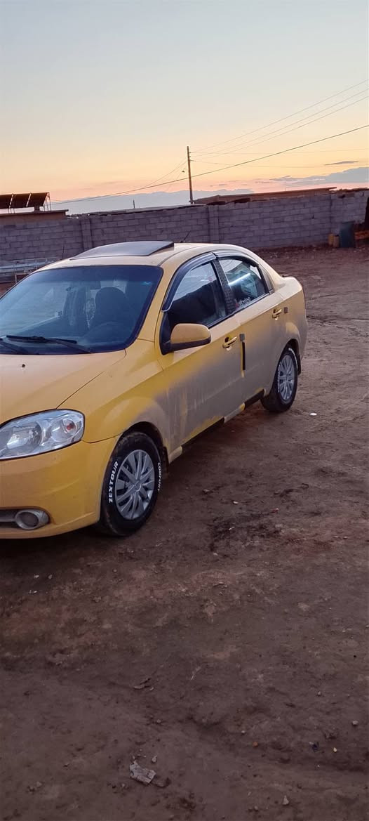 سلام عليكم  افيوو موديل 8محرك وكير شرط رقم نينوئ مسطره كابون بانزين بيها كير عادي 
سياره جاهزه من كلشي رقم الهاتف السعر60بيها مجال شيءقليل 
الخاص مفتوح 
 ***********///‏
احلا من الصوره
