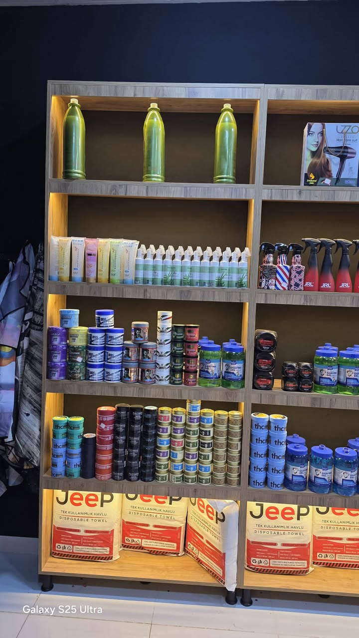 سلام علیكم اخوان الحلاقین یوجد لدینا كافة مواد الحلاقة بارخص سعر توصیل داخل كركوك مجاني.... ملاحظة/ فقط توصیل اي حلاق یحتاج اي مواد یراسلني باسرع وقت یوصل
.
سلام علیكم هاوڕێیان هەموو جۆرە کەرەستەیەکی دەلاکی بەردەستە لامان بە هەرزانترین نرخ گەیاندن بۆ کەرکوک خۆڕاییە بەس گەیاندن هەیە نامە بنێرە چیت ویست خۆمان ئەیگەیەنینە دەست بە زوترین کات
***********
