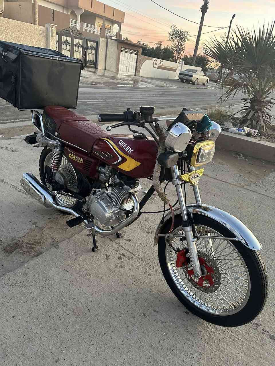 سلام عليكم دراجه موديل25 مفوله ع اخير دراجه برغي مناقصها غير بس عمبار امامي فقط +سعر لدراجه 650 وبيها مجال مكاني تكريت شارع لحتفالات مامتواجد ع خاص فقط ع رقم /***********
