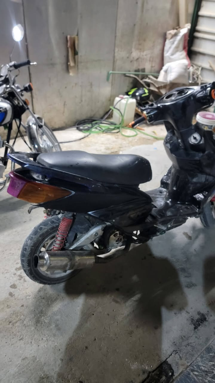 السلام عليكم
سكنس فحل نوزل طلاعات للبيع بيهاا كلجات رياضي وصالنصة رياضي رايدها ب ٣٥٠ وبيهاا مجال. الرقم ***********
