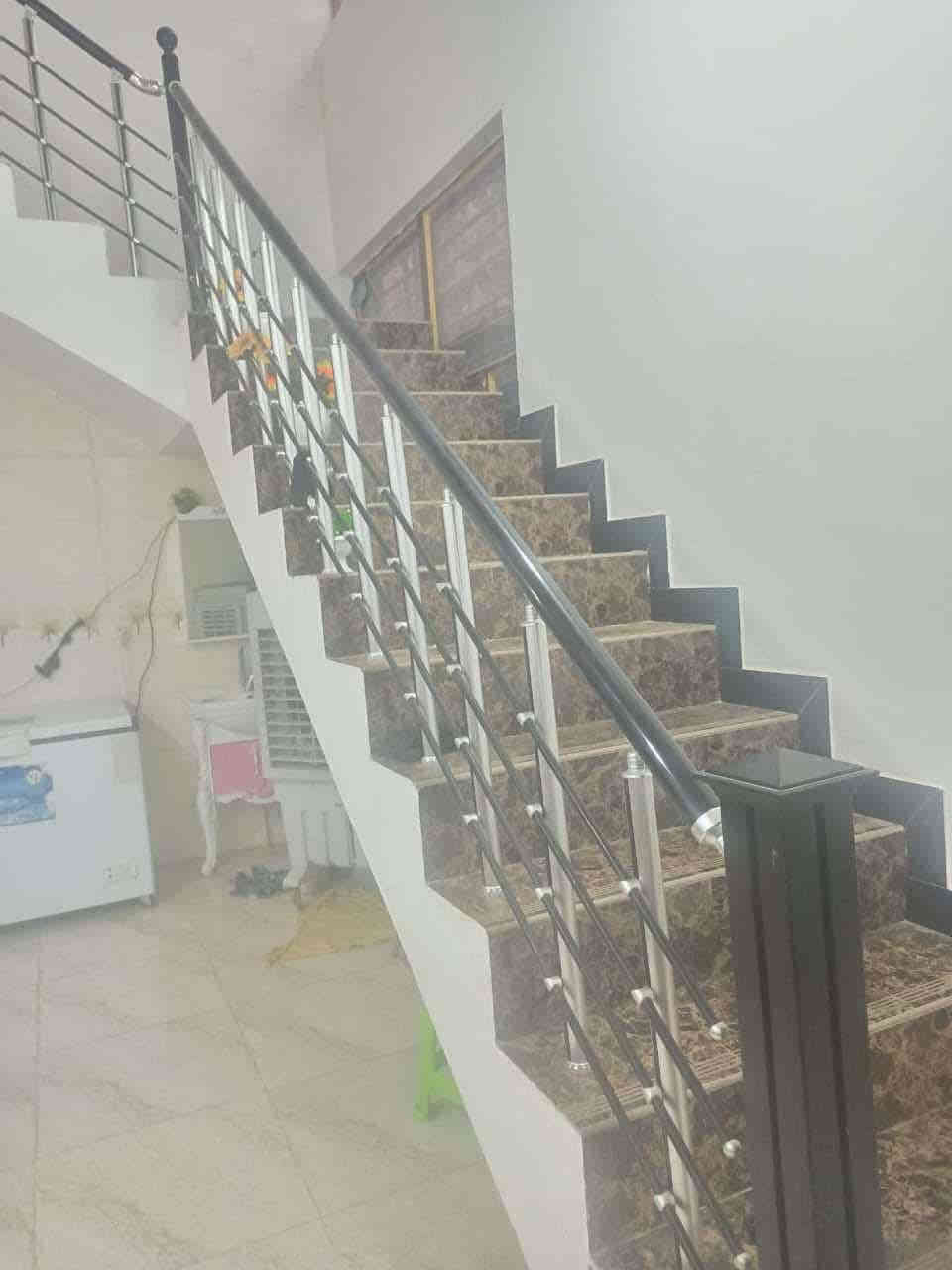 ( مشتملات عدد ٢ ) في حي ( الجديدة ) 
بجانب ( اعدادية الزبيدية للبنات )
مساحة كل مشتمل ١٣٠ م - بناء طابوق - اساس رفت
طابقين - ( كل مشتمل يحتوي على ٢ غرف نوم )
( سيراميك درجة اولى ) - مجاري ثقيلة + خفيفة 
تبليط - ( كل الخدمات متوفرة ) ( بناء جديد )
( يباع واحد منهم او ثنينهم )

للاستفسار مراجعة مكتب غازي للعقار     
واسط - الزبيدية - قرب أفران المائدة   ***********   
***********
