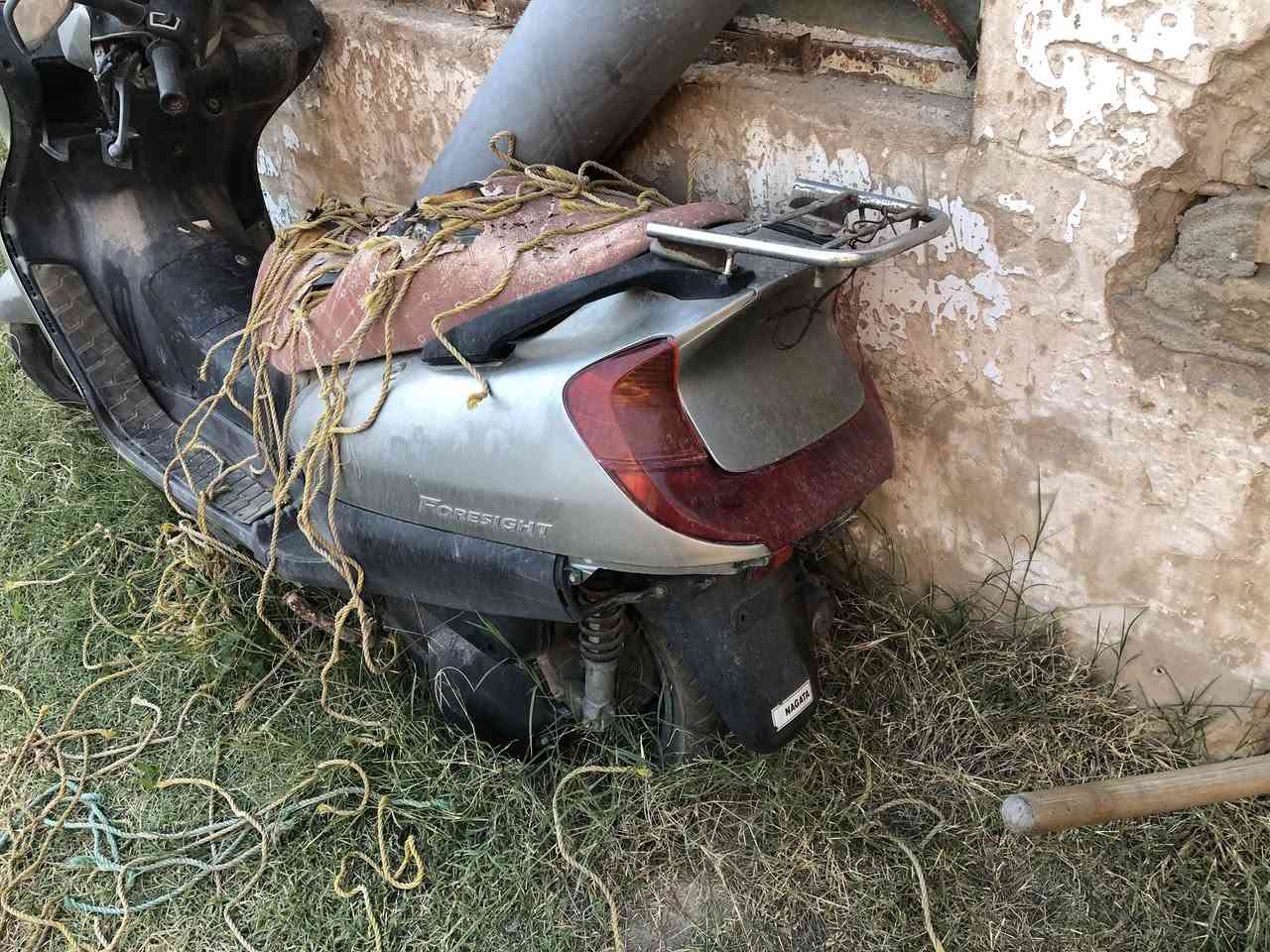 سلام عليكم دراجة هوندا متروكة ابيعهة على هاي وضعيتهة گايمة رايدهة ب 450 مكاني جسر المثنى رقمي ***********
