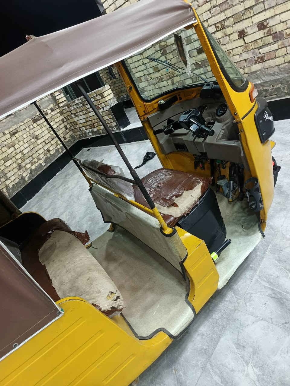 سلام عليكم شباب تكتك لبيع موديل 2019 لمو شراي لا يتعبني وكيله شاكر ‏‪***********‬‏
