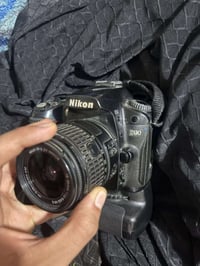 كتمره نيكون d90 وعدسات ثنين  عنواني بغداد الامين ثانيه 07903629578