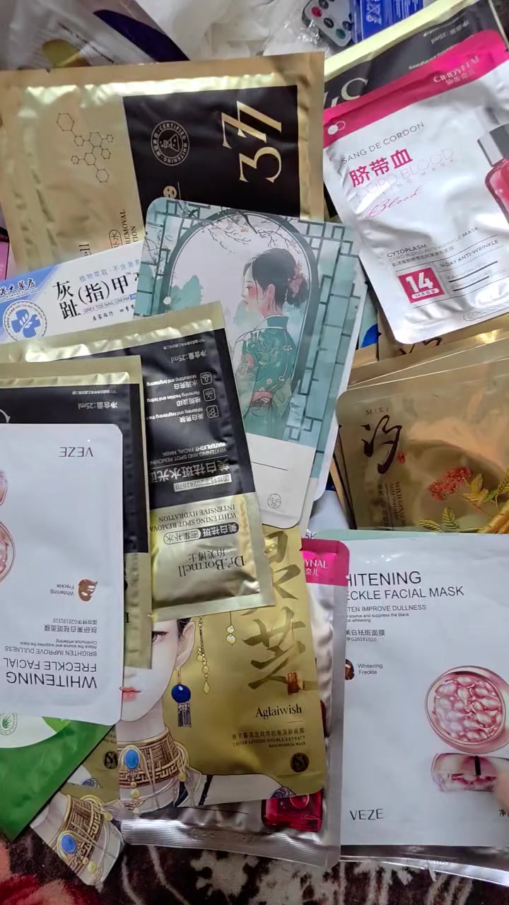 قناع للوجه مستخلص من الاعشاب الطبيعيه  ماركات


**إذا كنت صاحب هذا الإعلان وتريد حذفه لأي سبب، رجاءا أرسل رسالة إلى الدعم الفني**