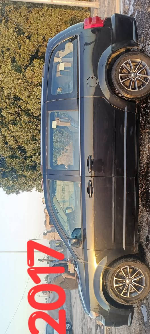 السلام عليكم للبيع دوج كرفان 2017 وارد امريكي جاملغ خلفي بدون دواخل 6 اسلندر 7 راكب كشنات جلد بيبان  كهرباء بيه مكانات صبغ اثر شخوط ابيع حزام رقم بابل مشروع وطني مكان السيارة البصرة  السعر 142 بيهه مجال حك الجيه الاتصال فقط ***********
