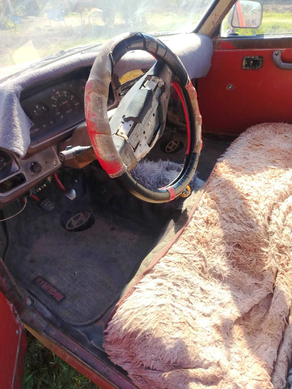 سلام عليكم تيوتا موديل ٨٢ رقم  الانبار تحويل مباشر سيارة جاهزة شغالة  السعر ٢٣ بيها مجال بصيط مكاني بغداد ابو غريب هاتف 
***********

 ***********
