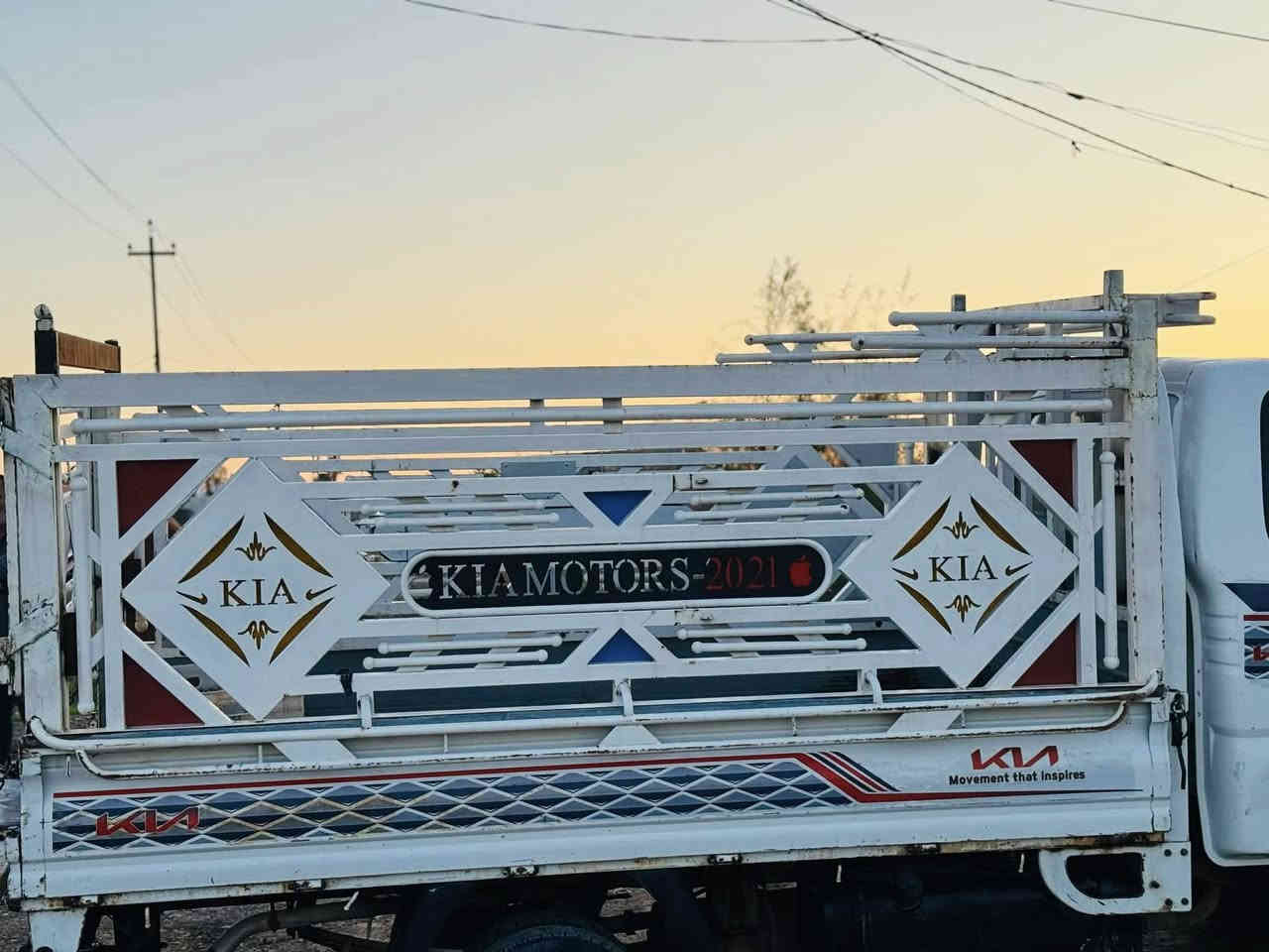 سلام عليكم اخوان محجر  فوال نضافه تفصال مال بو الحله نضافه احله من الصوره مكان ديالى بعقوبه السعر 375وبي مجال قليل للاستفسار***********
