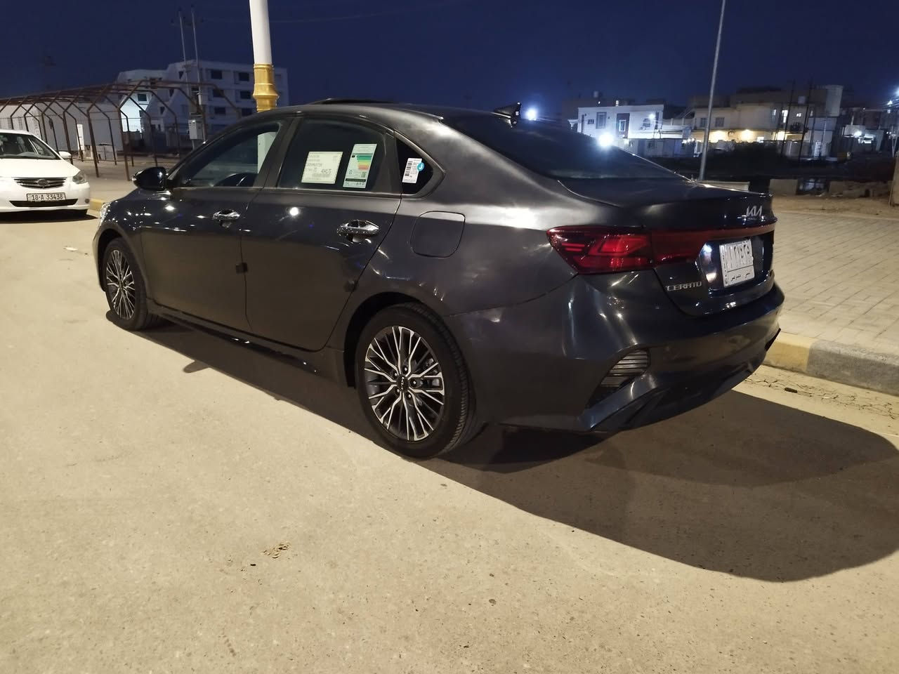 سيراتو موديل 22 خليجي رقم مثنى معوقين فول مواصفات اعلا فئه بصمه فتحه كشن كهربائي شاشه كبيره كامره دواره تبريد قطعتين تحكم بلستيرن مثبت سرعه مري شفط اشاير بلمري اناره ابواب عند الاقتراب لد امامي وخلفي نهاري ويل كروم تخم تاير جديد محرك 1600 شرط ماشيه 70 بيه قبق جنطه مبدل وجاملغ خلفي رش سعر 143 وبيه مجال لطيبين بيع او مراوس 
***********
