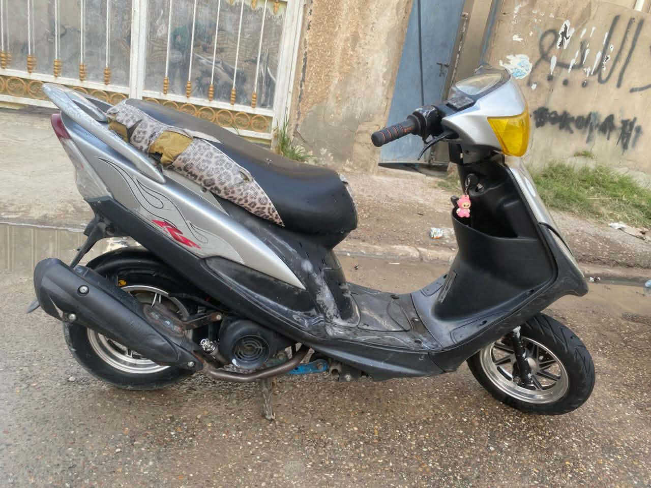 السلام عليكم دراجه ماكس عدله بوشه 55 دراجه خير من الله كفرات بلاديه مكاني بغداد حي الأعلام  السعر 550 وبيه مجال رقمي ***********
