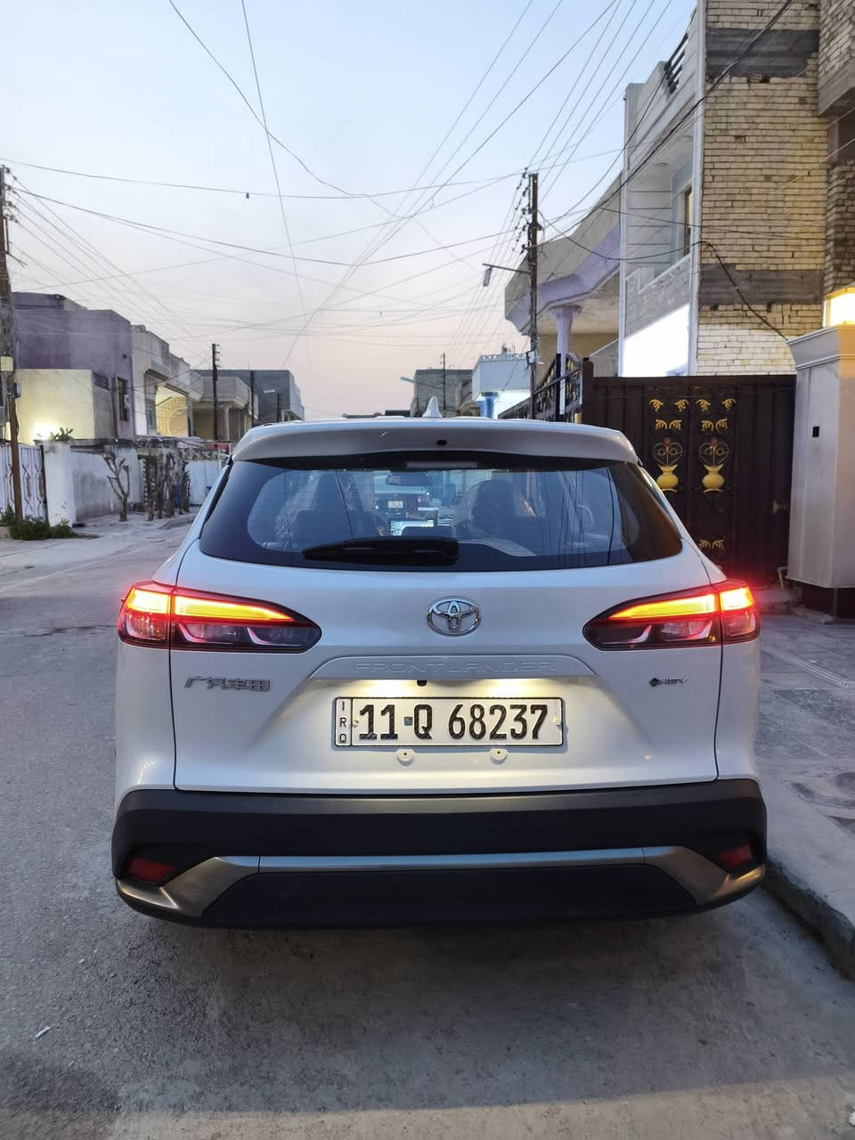 🚗  للبيع – تويوتا فرونتلاندر 2024 بلادي فول مواصفات
سيارة نظيفة جداً واستعمال خفيف، ممشى قليل، أم الخمس عدسات، جاهزة .

📊 التفاصيل:

• الموديل: 2024

• الممشى: 29,000 كم

• السعر: 24,500,000 دينار قابل للنقاش للجادين

⚙️ المواصفات:

• محرك 2000cc هايبرد اقتصادي

• فتحة سقف

• رادار أمامي

• مثبت سرعة

• قيادة شبه ذاتية

• تحذير الخروج عن المسار

• كاميرا خلفية أصلية (دوّار)

• هاند بريك دكمة

• Auto Hold

• تحكمات كاملة بالستيرن

• مقعد السائق كهرباء 3 وضعيات

• داخل جلد بلادي

• تبريد مقاعد قطعتين

🔧 ملاحظة:

يوجد PDR خفيف بدون صبغ:

• بالبنيد على كد شبر تقريباً

• وجاملغ السائق أيضاً على كد شبر

📍 الموقع: بغداد – البلديات

📞 للاستفسار:

***********

السيارة بحالة جداً جيدة وممشى قليل
