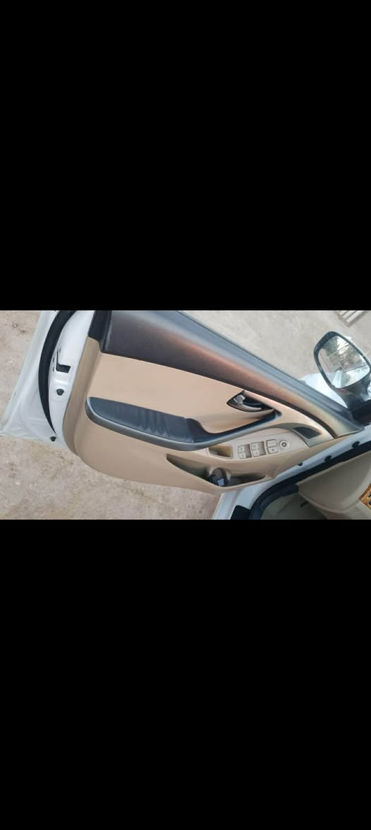 النترا خليجي موديل ٢٠١٤ كفاله عامله بس باب بيها صبغ ودوسه صبغ السياره جاهزه من كل شي   بسمي تحويل ثاني يوم مكينه ١٨٠٠ السعر ١١٢ وبيها مجال مكاني الناصريه  ***********
