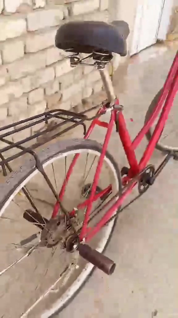 السلام عليكم عندي هاذه الباسكل للمراوس شعندك بطه نزل كامل ملحقات 🚲


**إذا كنت صاحب هذا الإعلان وتريد حذفه لأي سبب، رجاءا أرسل رسالة إلى الدعم الفني**
