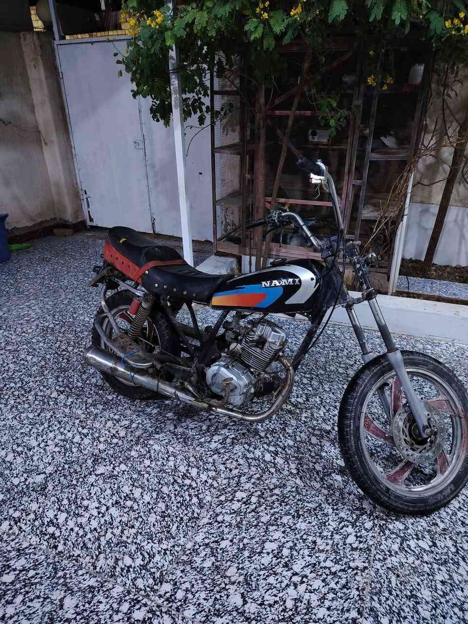 دراجة للبيع ها رلي السعر 175بيها مجال رقم ***********
