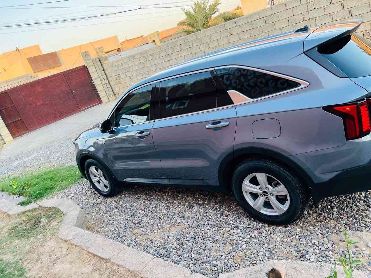 سورنتو للبيع موديل 2023
مواصفات : LX

ماشيه : 31

محرك : 2.5 

لون  : سمنتي

اربعه انظمه تحكم قياده

بدون رقم تترقم جميع المحافضات عدا الاقليم

الضرر : بونيد تكحيل فقط كما موضح في الصور

للاستفسار الاتصال : ***********
